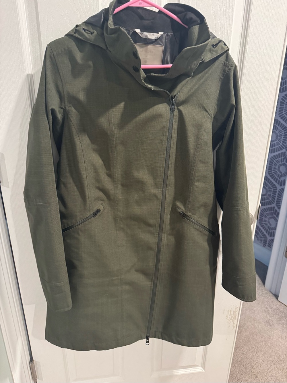 Athleta Wetlands Trench Olive Green Hooded Longline Rain Coat